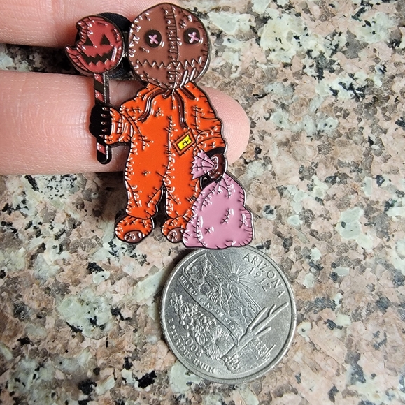 *2 for $13* Trick 'R Treater Sam Halloween Enamel Pin - Picture 3 of 3